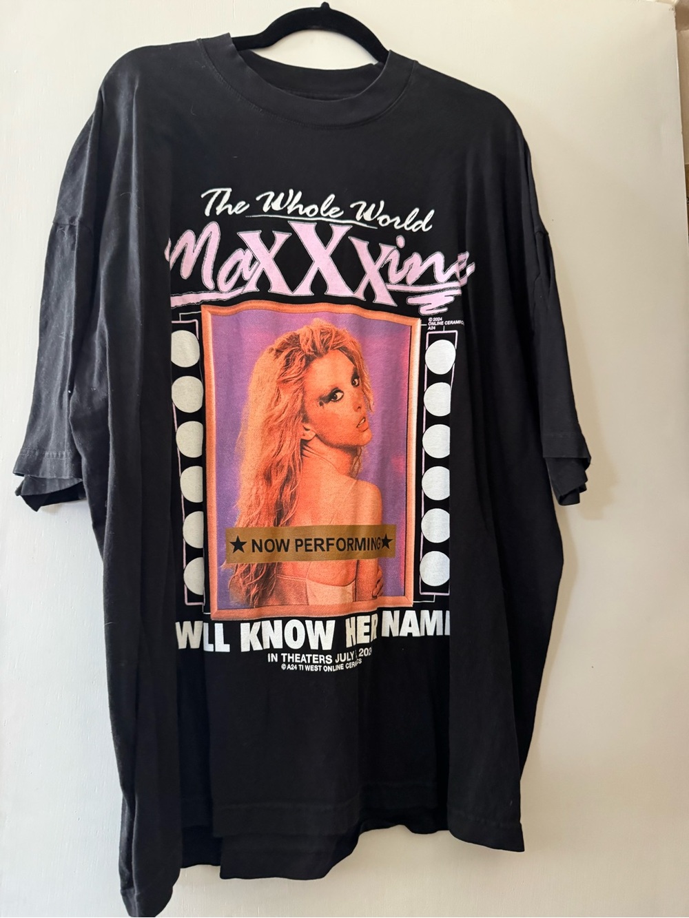 Online Ceramics Maxxxine black tee